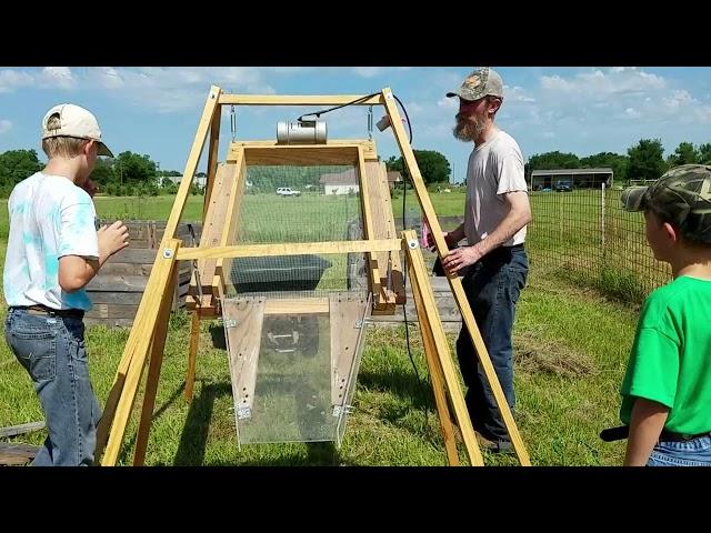 "Spider" DIY Compost Sifter  | Plum Fabulous! Foods