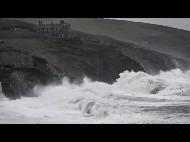 Storm Bert hits Cornwall - South Coast UK Weather Warning