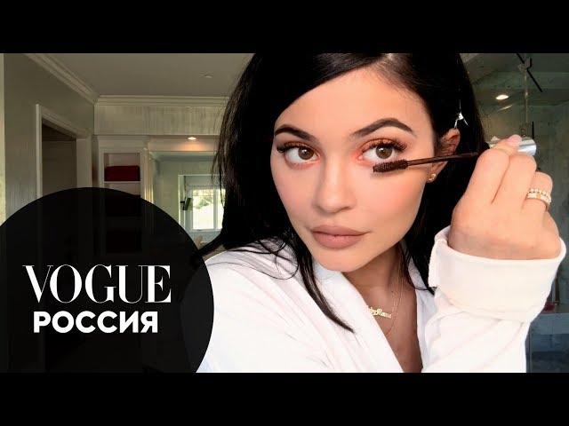 Кайли Дженнер о макияже губ, глаз и бровей | Vogue Россия