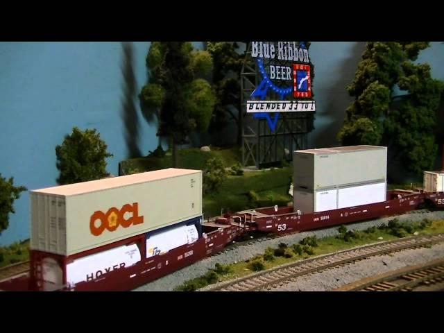 ATLAS WITH QSI SOUND GP40-2 INTERMODAL TRAIN