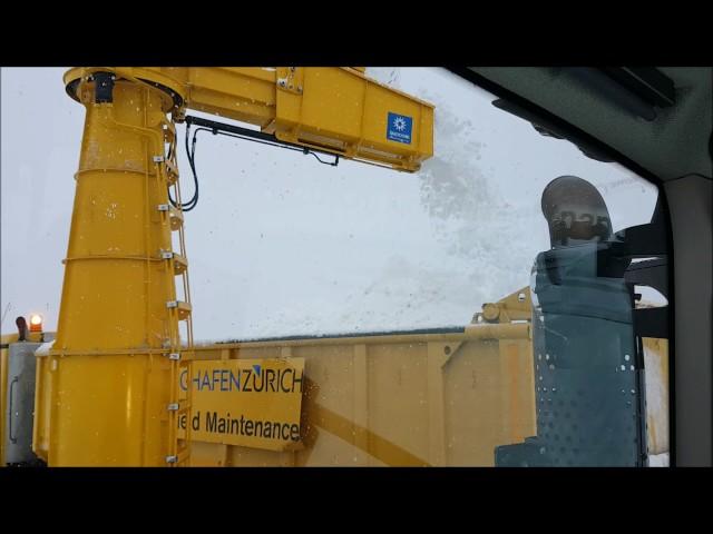 The Snowcuber at Zürich Airport