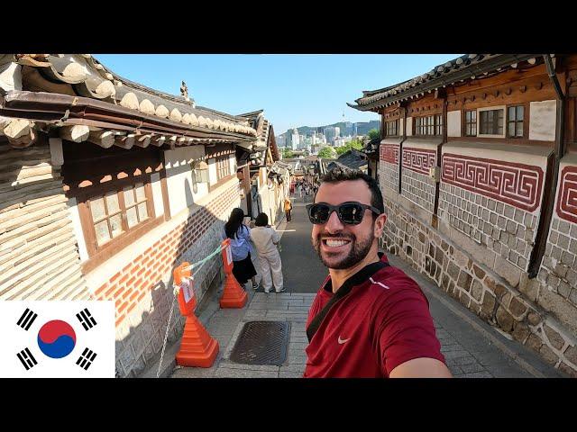 Korean Village In Heart of Seoul! Bukchon Hanok Village 