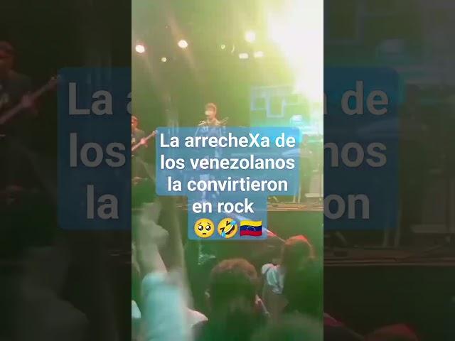 En el Festival Nuevas Bandas pide apreciar a un grupo musical que cantó una letra muy particular