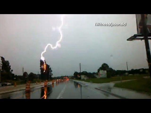 Shocking Storm Footage Of Amazing Lightning Strikes