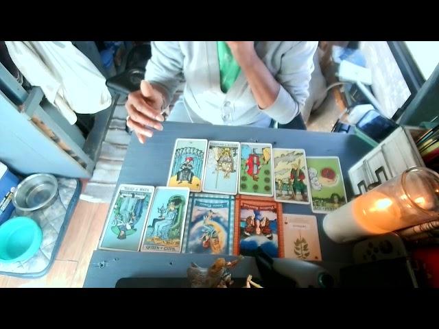 What Do You 🫵 Need To Know | Pick a Card Reading Quikie