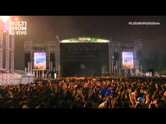 Queens of the Stone Age - 04 - Better Living, Do it Again, Go with the Flow  -  Lollapalooza 2013