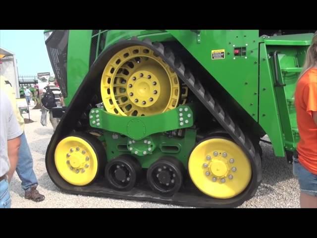 John Deere Rolls Out 4-Track Tractor