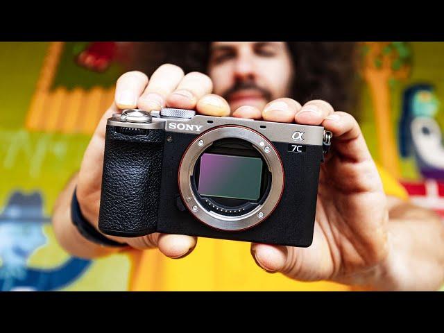 Sony a7C II Hands-On pREVIEW: a MINI a7 IV, But BETTER?!