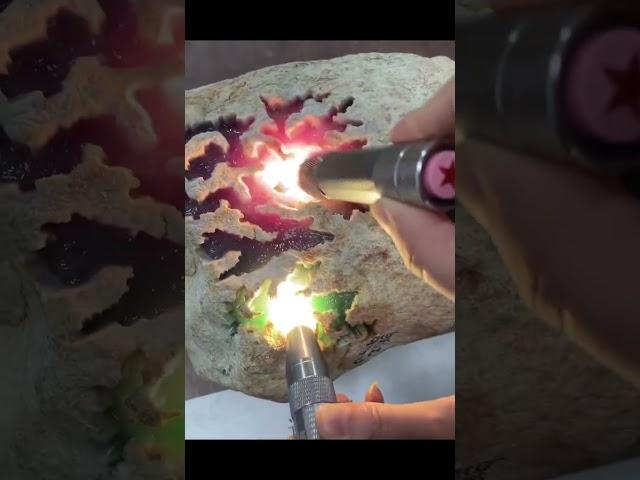 春带满翠满绿翡翠原石 #玉石 #翡翠 #翡翠手鐲 #玉 #紫翡翠 #珠寶 #翡翠手镯 #帝王绿 #赌石 #翡翠原石