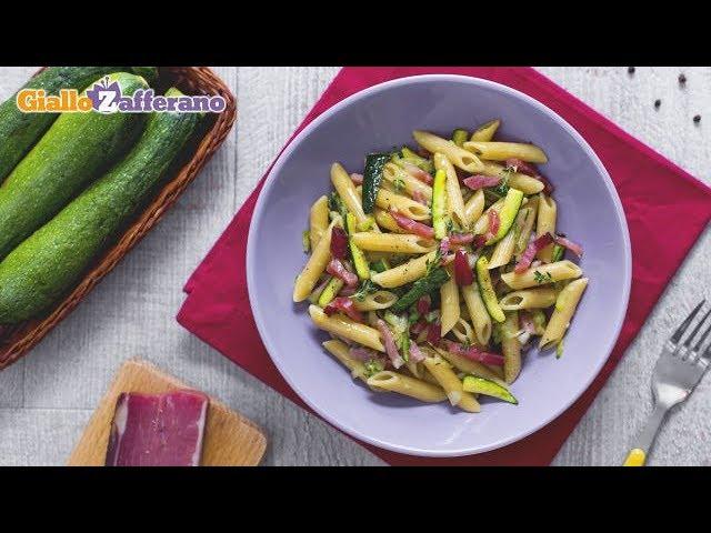 Pennette con speck e zucchine