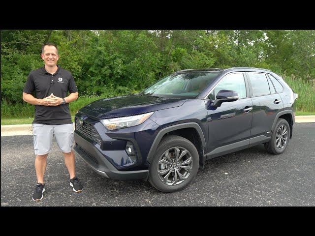 Is the 2024 Toyota RAV4 Hybrid a BETTER compact SUV than a Honda CR-V?