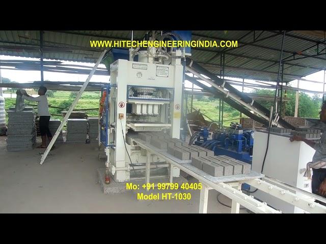 Automatic fly ash bricks machine