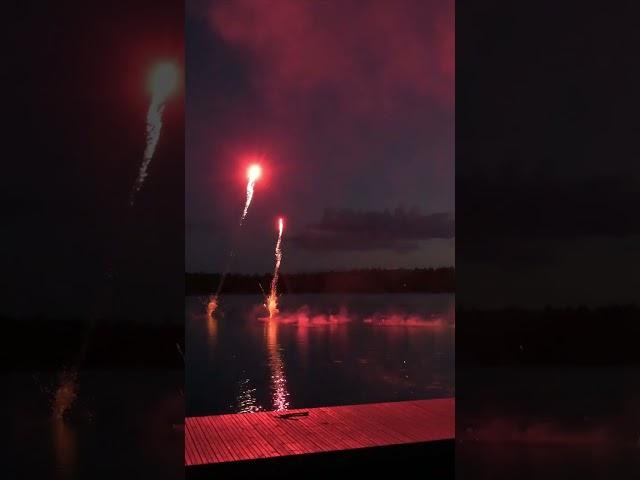 Water?? Ive never seen anything like this! Credit:Andythepyro #fireworks #pyro #new #inventions