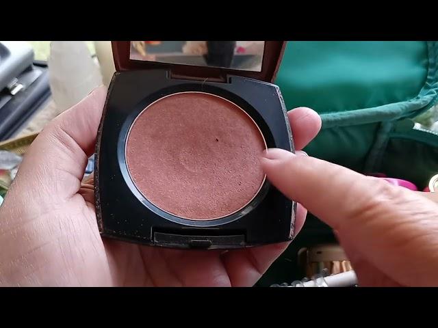 What's in my makeup bag? - Avon Product Review