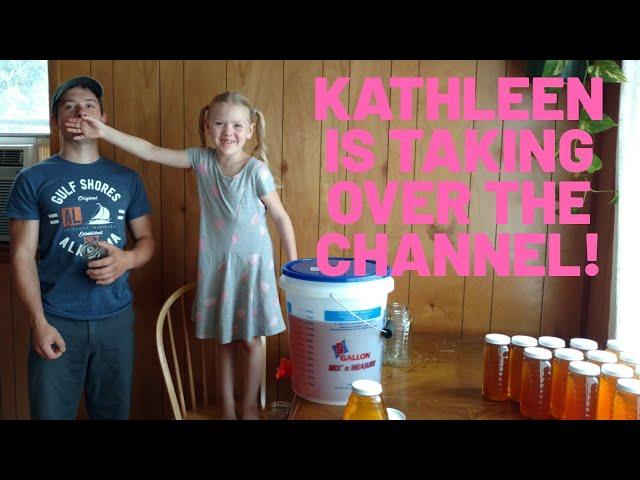  Using our DIY bottling bucket with Kathleen! Spring 2019 Honey!!