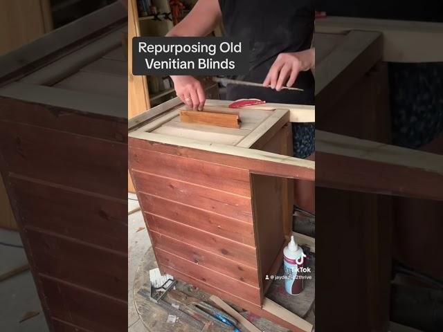 RECYCLED VENETIANS. #diy #furniturerenovation #furnitureflip #diyprojects #flippingfurniture