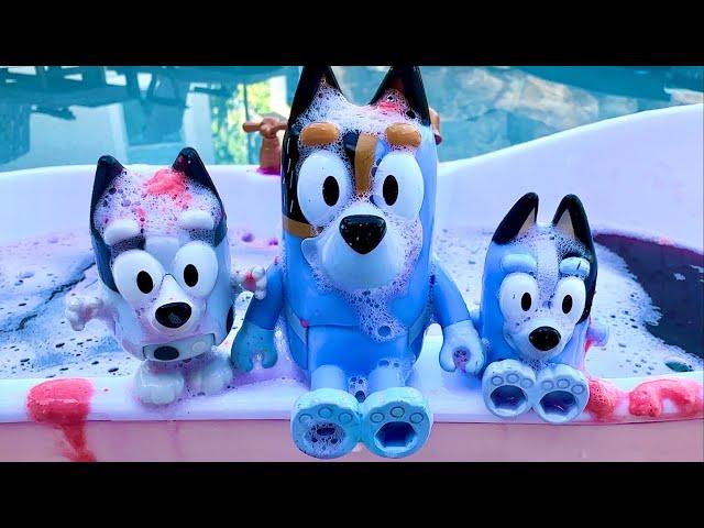 Muffin unboxing - Bath Bombs - Bluey toys