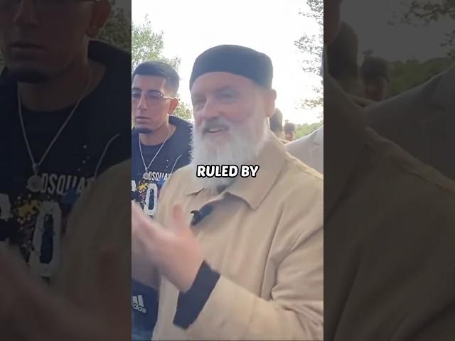 Qadiani Imam Confronted By Muslim | Adnan Rashid