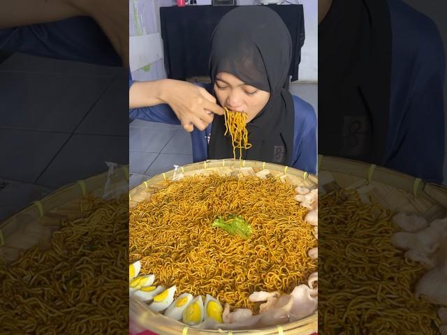 EATING THE MOST SPICY NOODLES IN THE WORLD GET 1 MILLION