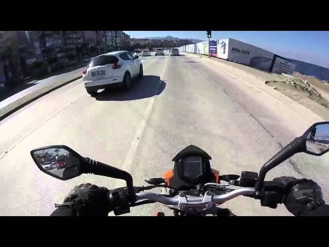 KTM DUKE 200 FunRideWith BMW