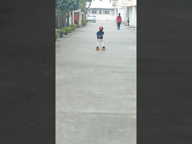 Body bend practice while skating | Skating |Skating Girl #shorts #ytshorts #skaterharshalidhankhola