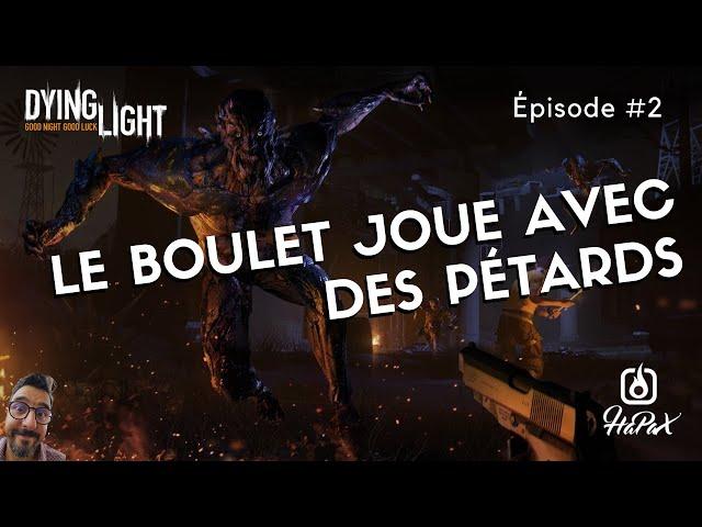 Le boulet joue avec des pétards