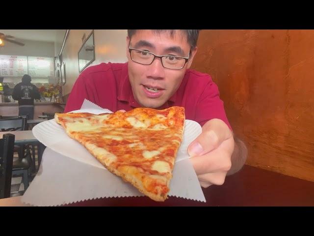 Eating Delicious Pizza in NYC | Samaria - Astoria, Queens