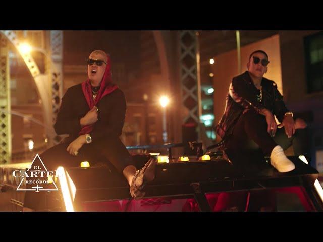 Daddy Yankee & Bad Bunny - Vuelve (Official Video)