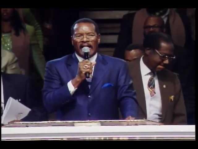 104th COGIC Holy Convocation-Overflow Praise Break-Bishop Blake and Bishop Kelly