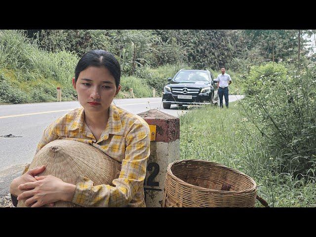 Kind woman helps homeless girl escape loan shark on the way to make a living | LyTieuNgoc
