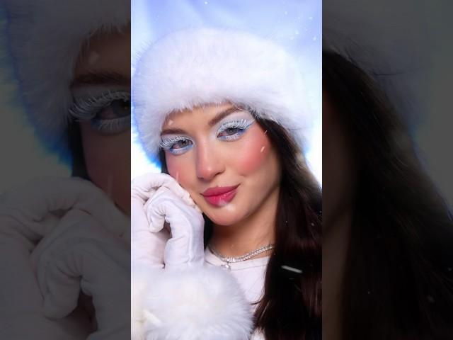 Island girl or Frosty girl? ️/️ How was your New Year's vacation?) #makeuptransformation #makeup
