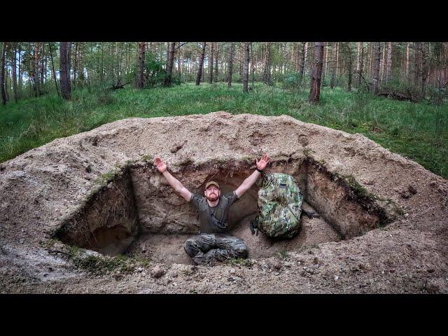 Ich baue ein geheimes Untergrund Versteck mit Militärausrüstung mitten im Wald