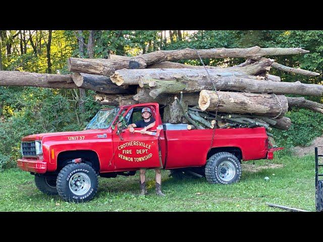 Squarebody Hauls 32,000lbs in Logs