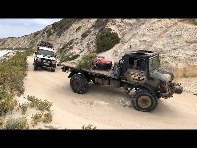 Bremer Bay Jan 2020 - V8 Troop Carrier - Broken Rear Diff - Recovery