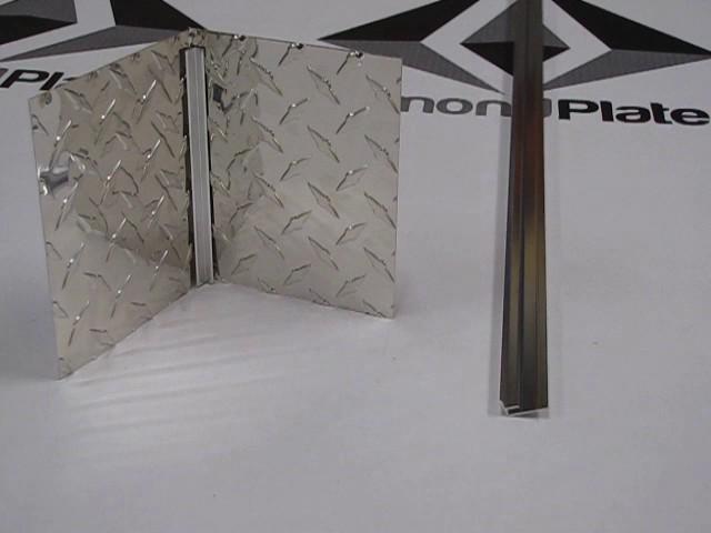 Inside Corner Diamond Plate Molding