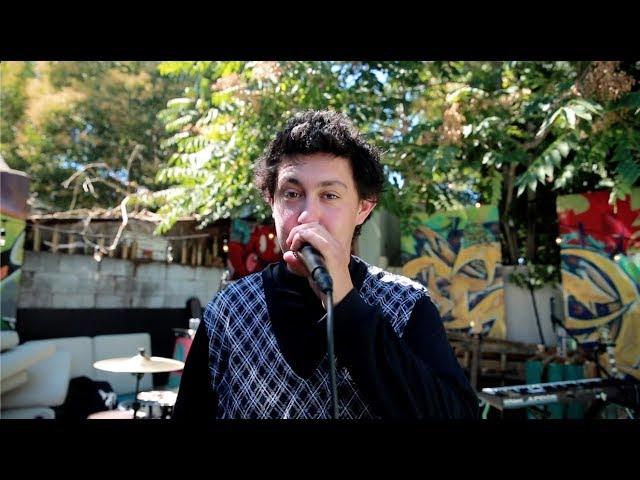 Hobo Johnson & The Lovemakers - Happiness (Live from Derek's Backyard)