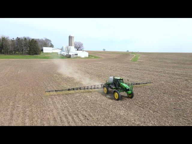 John Deere 4830 Sprayer