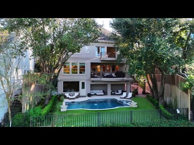 HOUSTON HOME TOUR | PRIVATE TENNIS COURT