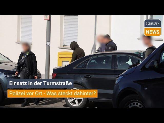 KÜNZELL: Einsatz in der Turmstraße | Männliche Person festgenommen