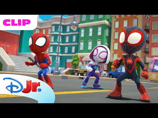 Marvel's Spidey and his Amazing Friends | Gobby Robots All Around The City! | @disneyjr​