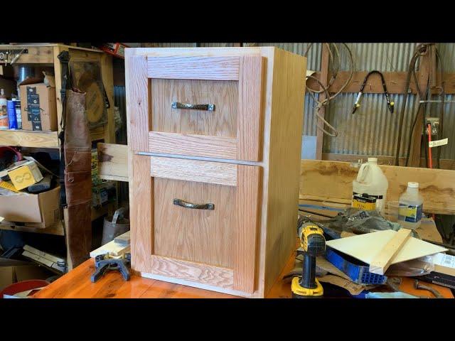 Building Custom Shaker Cabinets [Rod Building Table]