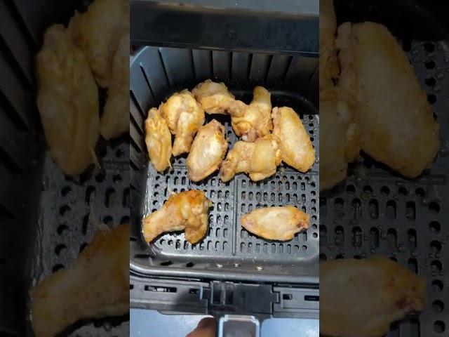 tested and approved the perfect air fryer chicken wing 