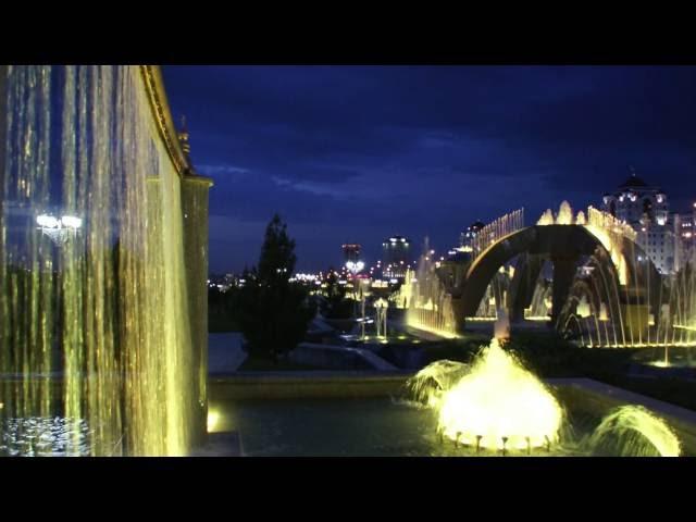 Colorful fountains in Ashgabat at night - Цветные фонтаны в Ашхабаде ночью