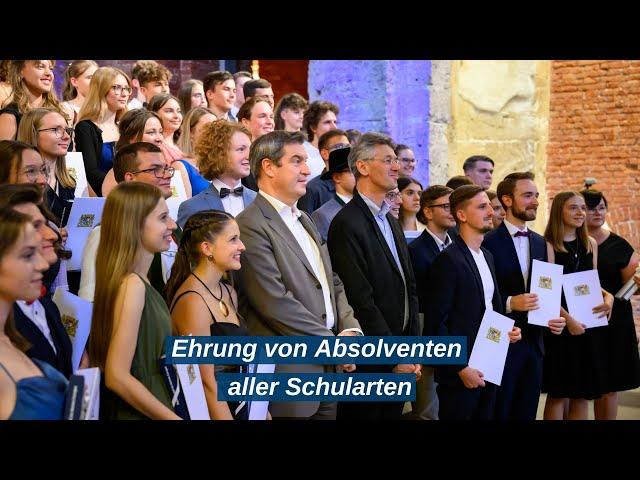 Ehrung von Absolventen aller Schularten - Bayern (28.07.22)