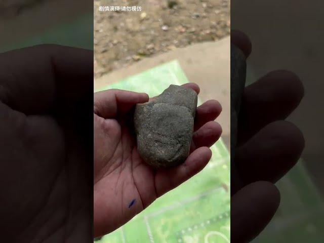 晟世珠寶集採購、銷售、加工、設計於一體，翡翠直播（全球可快遞），記得點訂閱Line：myzb8888，（微信）W15368676731#玉 #珠寶 #翡翠  #翡翠原石 #熱門
