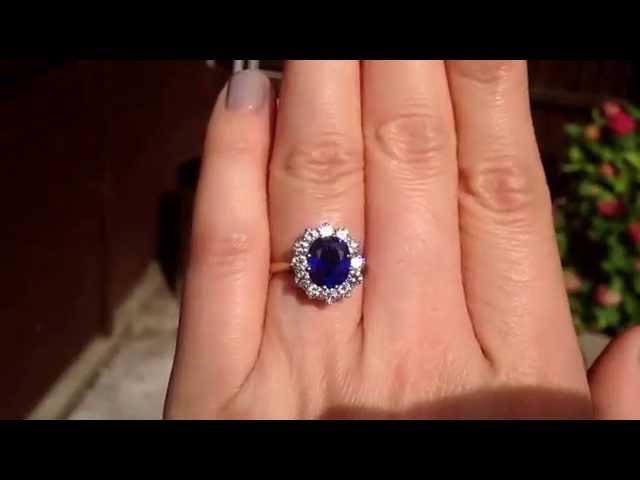 18ct royal blue sapphire diamond cluster ring