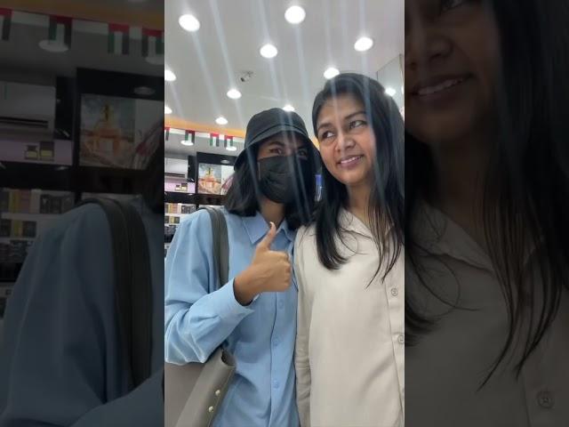 Buying the iPhone 14 for Mom in DUBAI Meena Bazar  #shorts #dubai #iphone14 #minivlog