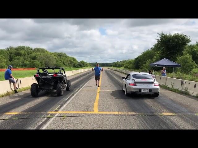 MAVERICK X3 TURBO R VS PORSCHE DRAG RACE