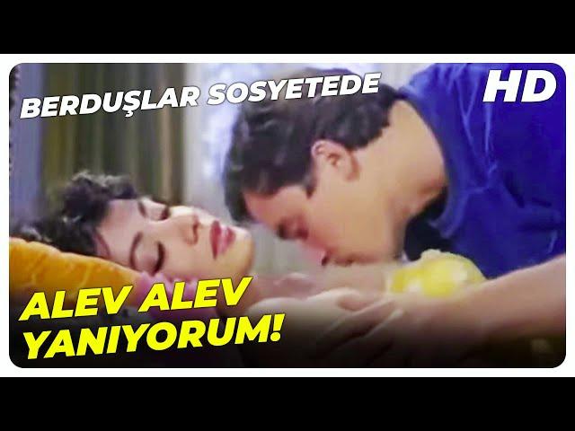 Oya, Sevgilisiyle Sıcak Anlar Geçiriyor | Berduşlar Sosyetede Filmi En İyi Sahneler