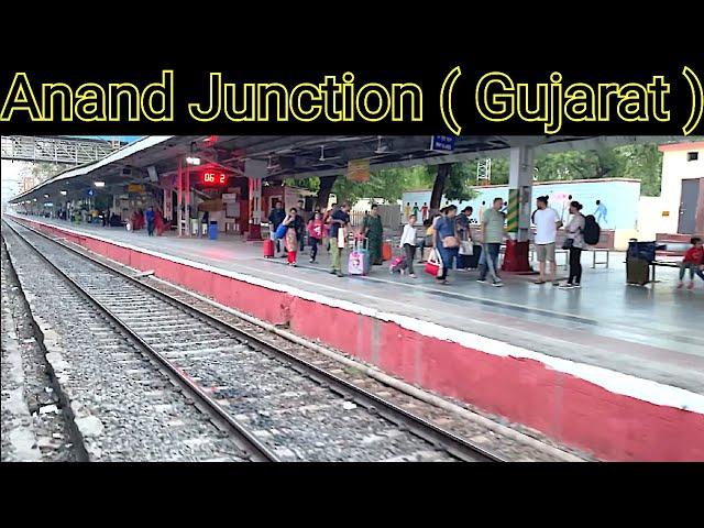 Anand ( Gujarat ) Railway Station || Indian Railway